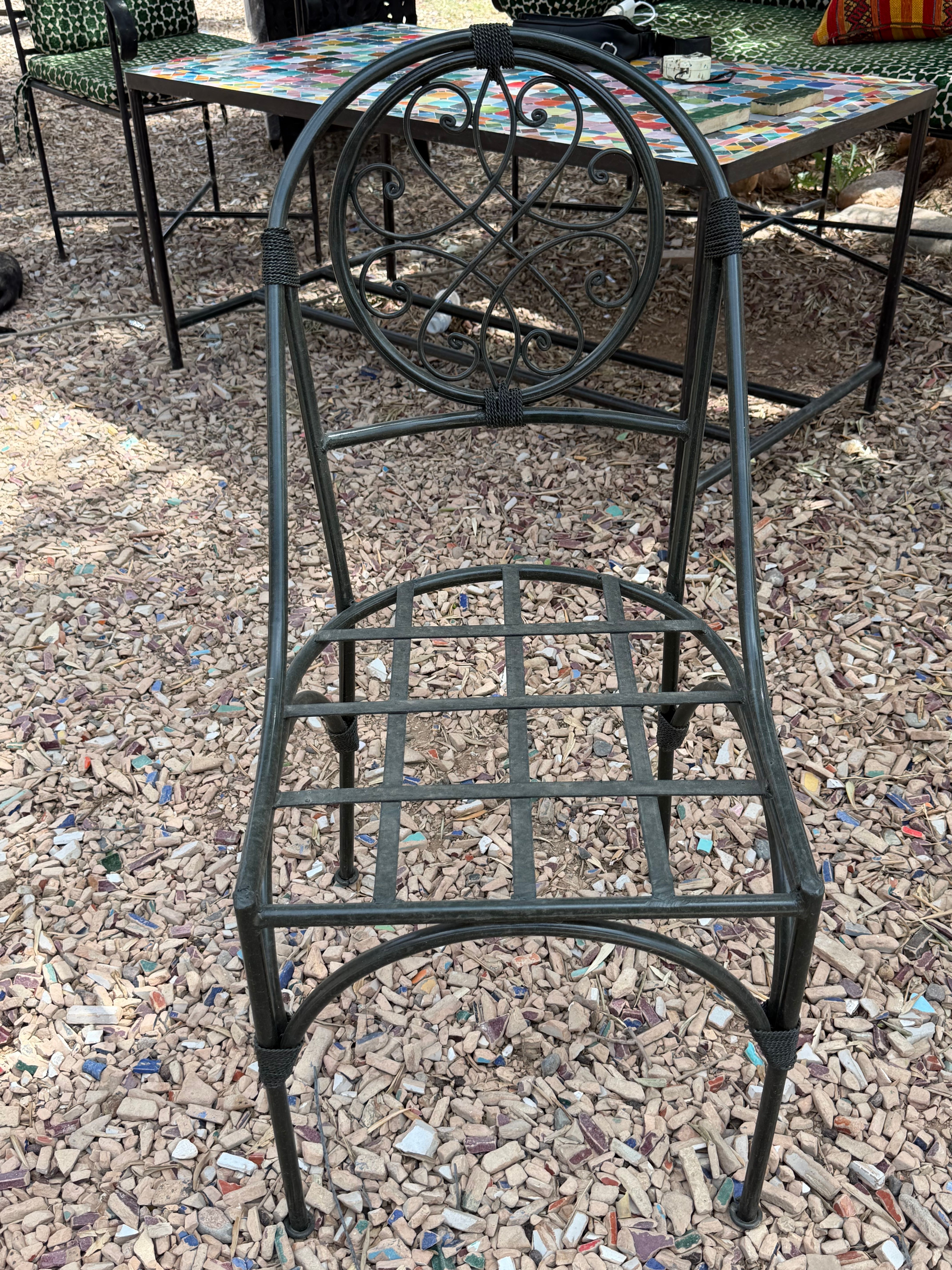 chaise artisanale marocaine en fer forgé